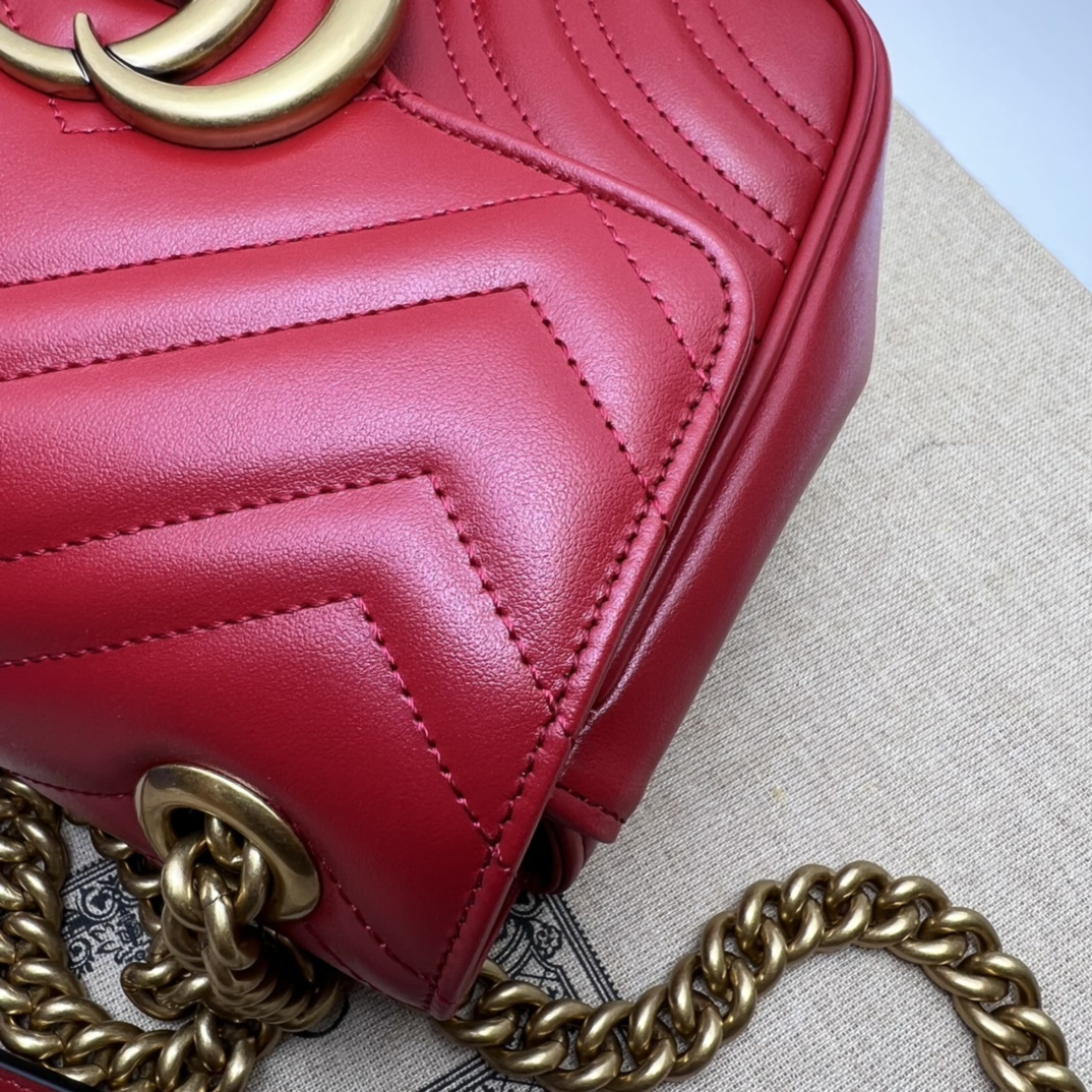 GG Marmont mini shoulder bag Red 739682 - 18x15x8cm