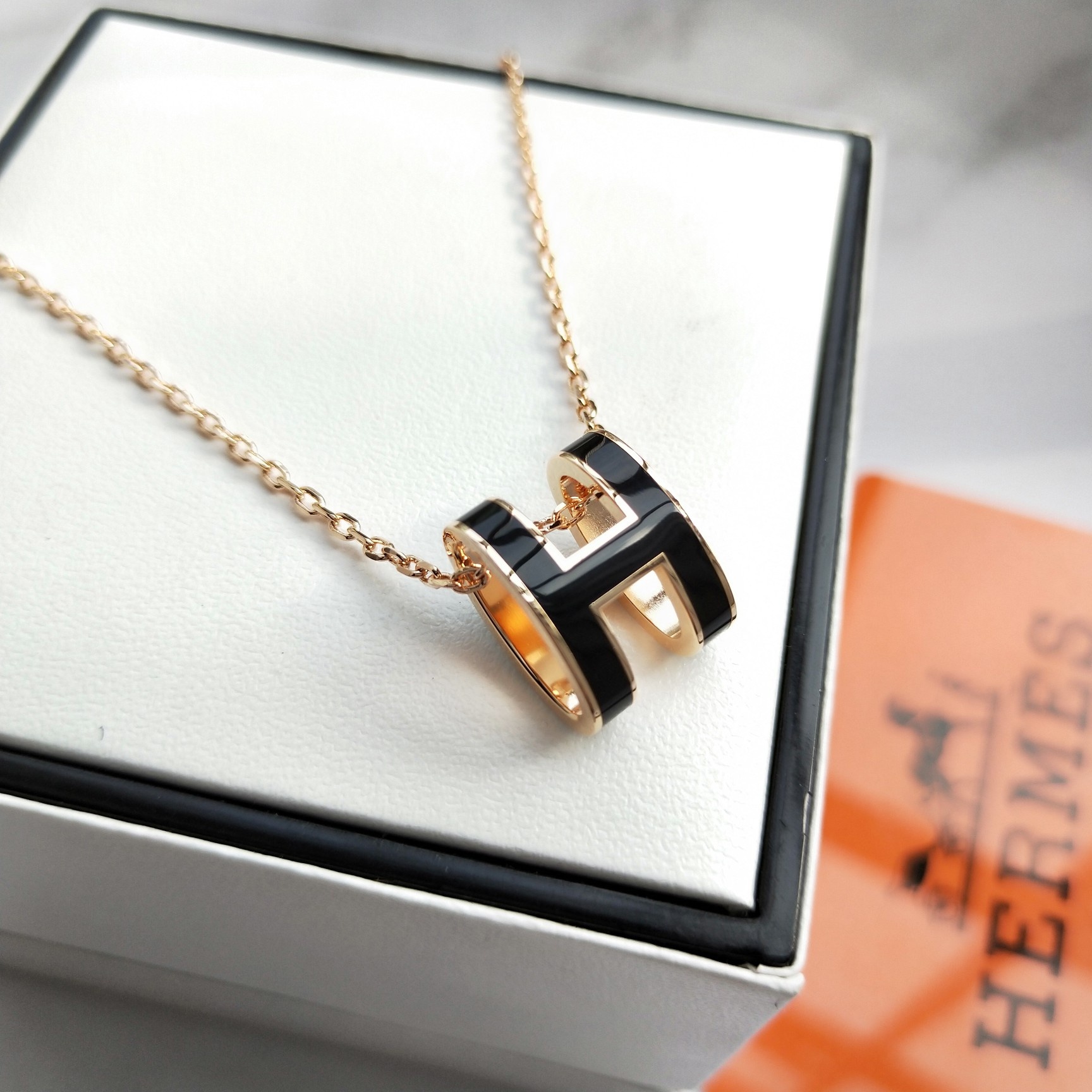 H**me5 pop h  necklace