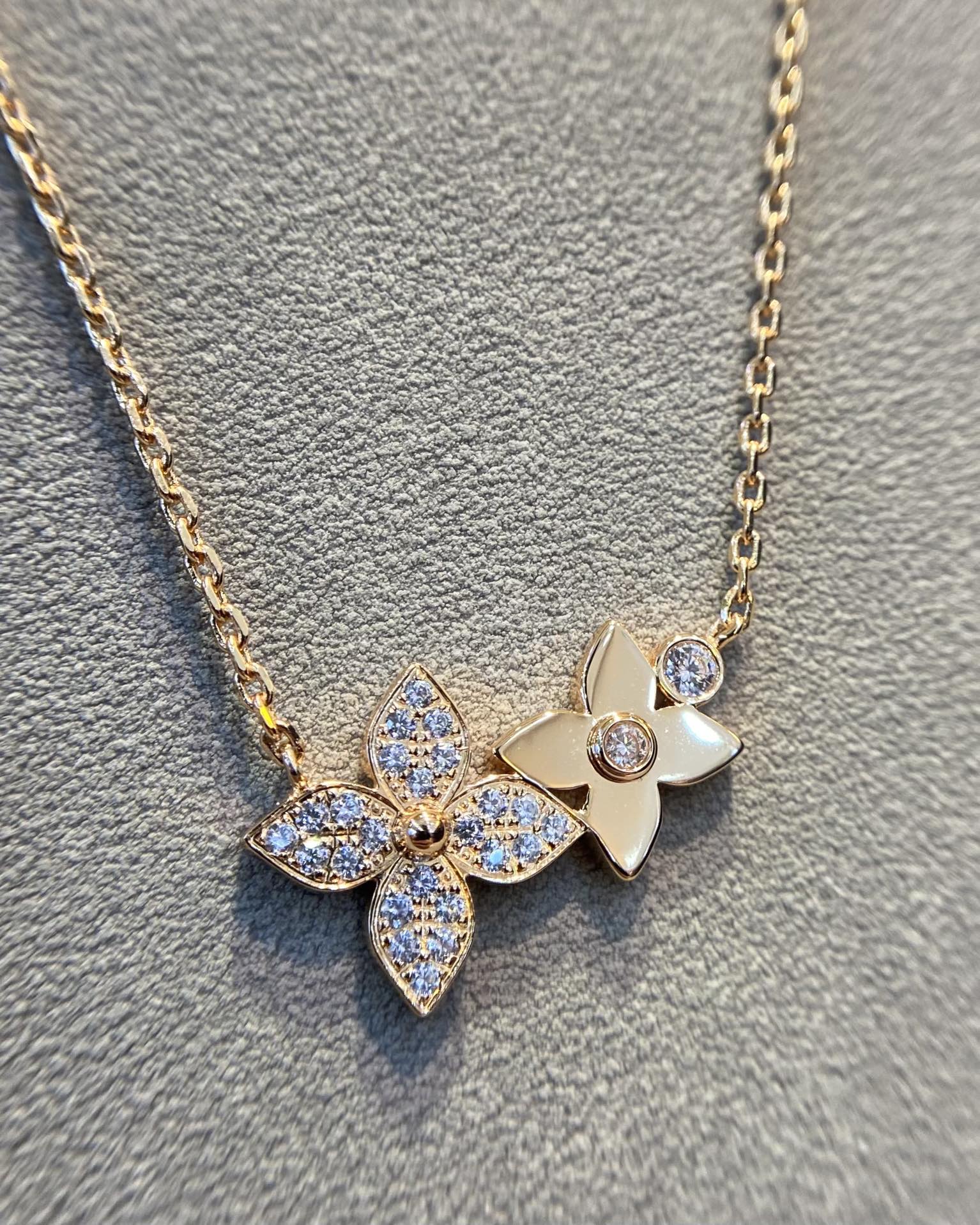 LV Blossom necklace