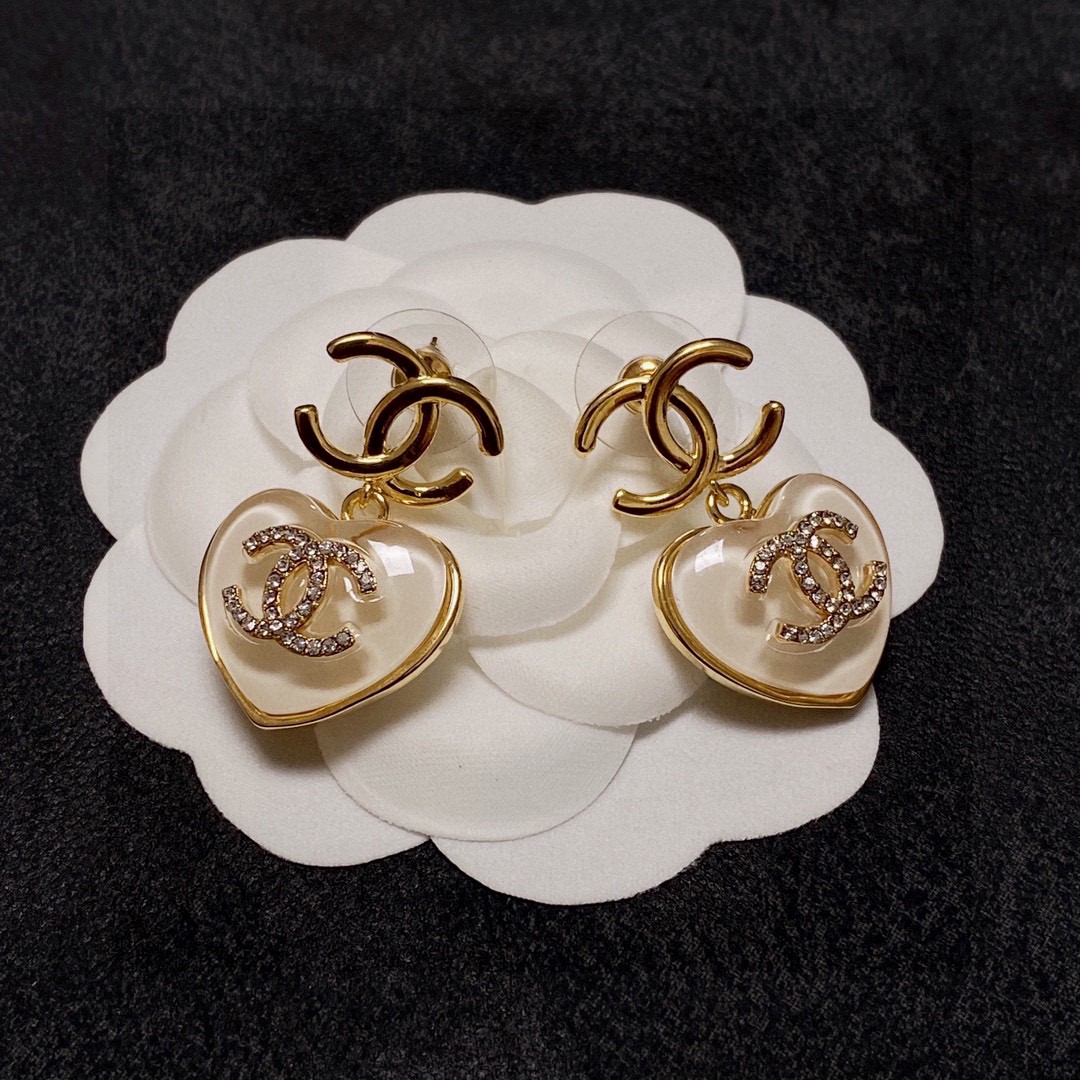 Ch**el fr heart earring 001